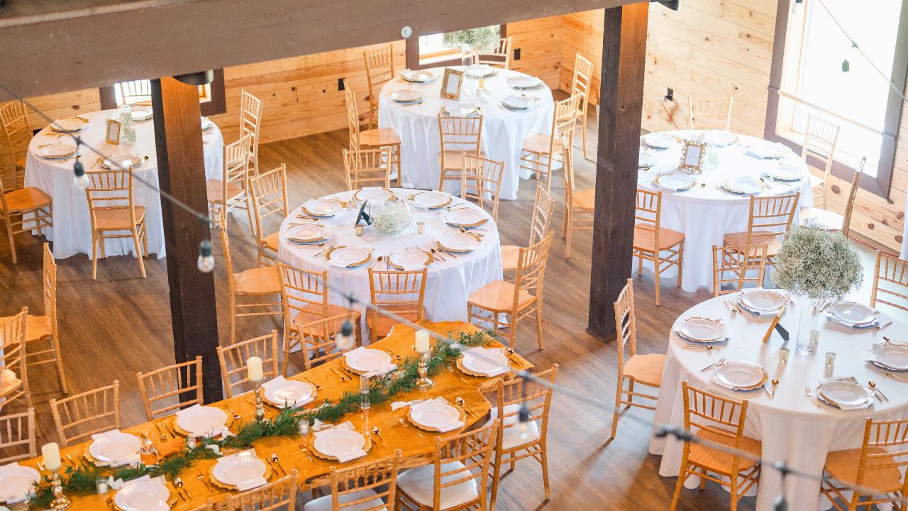 The English Country Barn Wedding (5)
