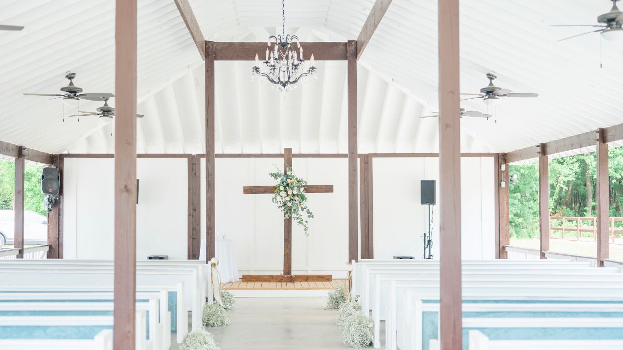The English Country Barn Wedding (6)